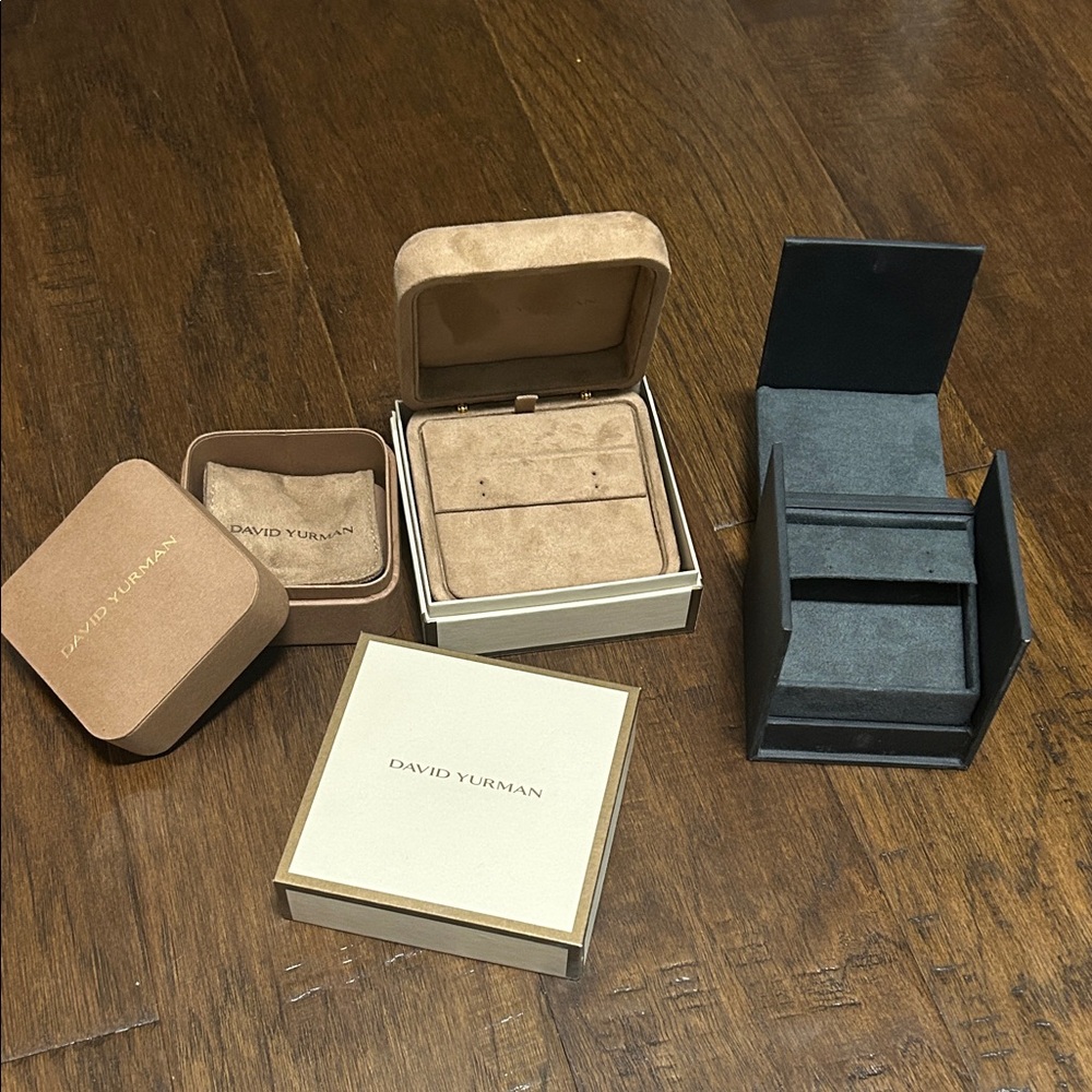 David Yurman Tan and Black Jewelry Boxes